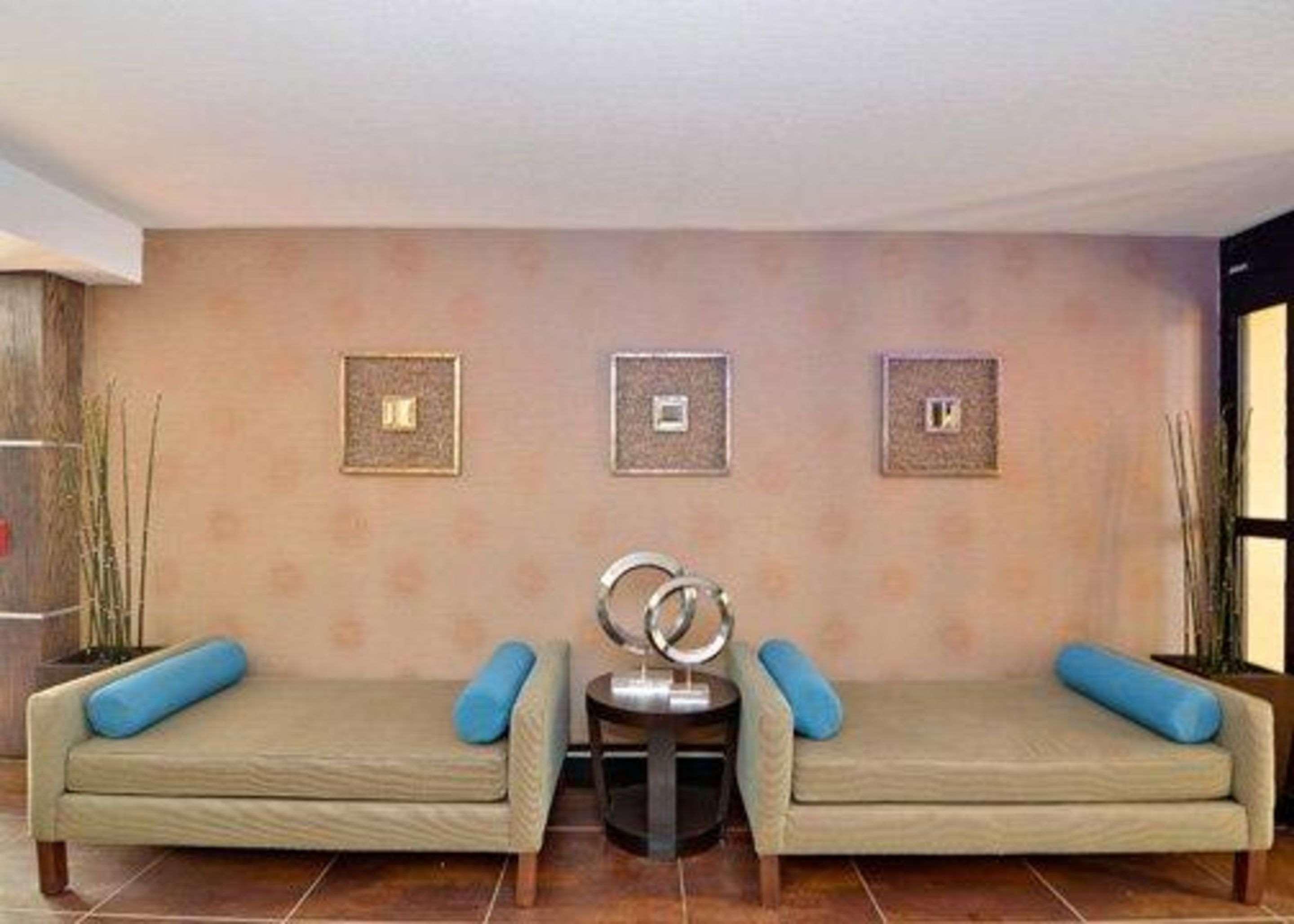 Comfort Inn & Suites I-10 Airport El Paso Buitenkant foto