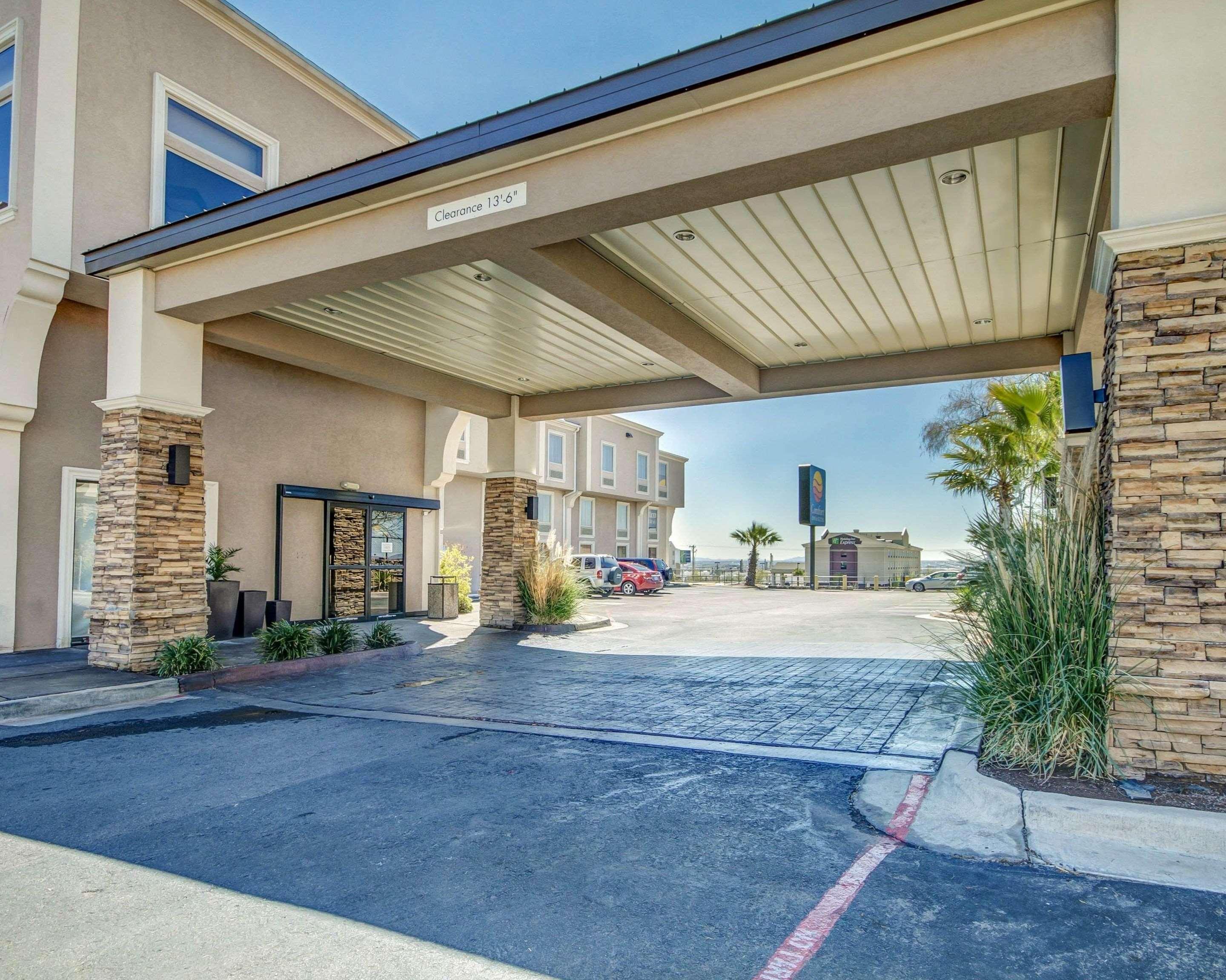 Comfort Inn & Suites I-10 Airport El Paso Buitenkant foto